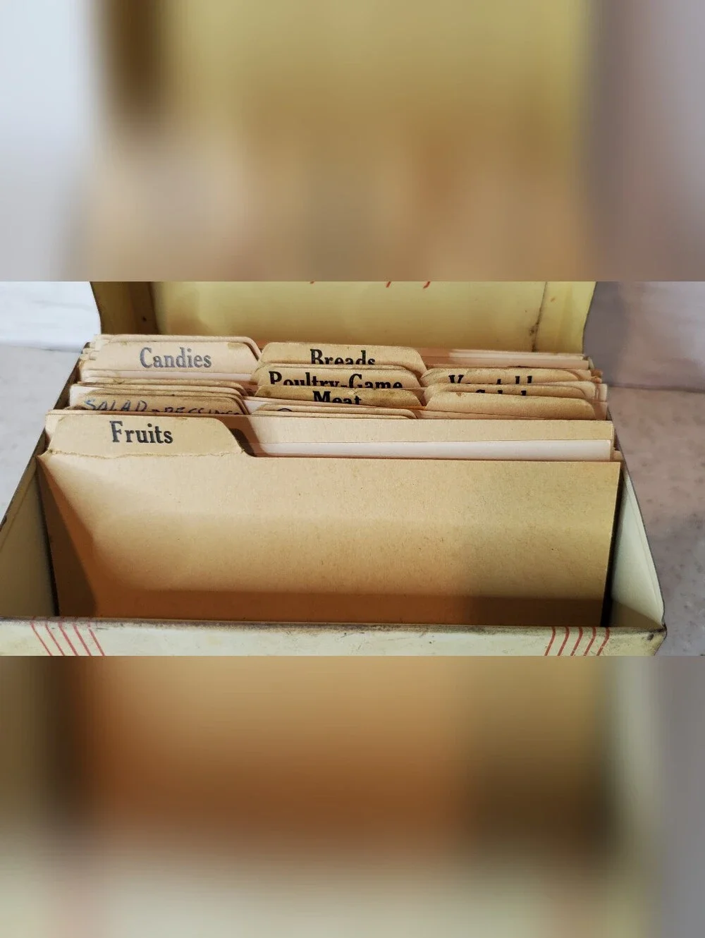 Vintage Metal Recipe Box w/ Vintage Recipe Cards & Dividers Art Deco Kitchen Sto